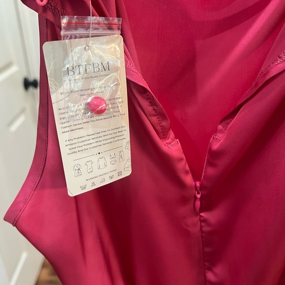 Mock Neck Summer Romper Satin Sleeveless - Picture 3 of 3